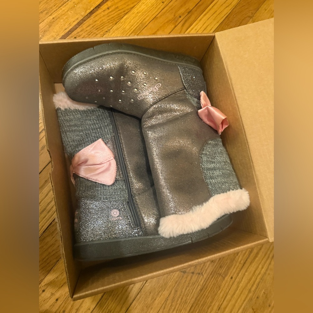 Skechers Gray Boots with Pink Fur Trim